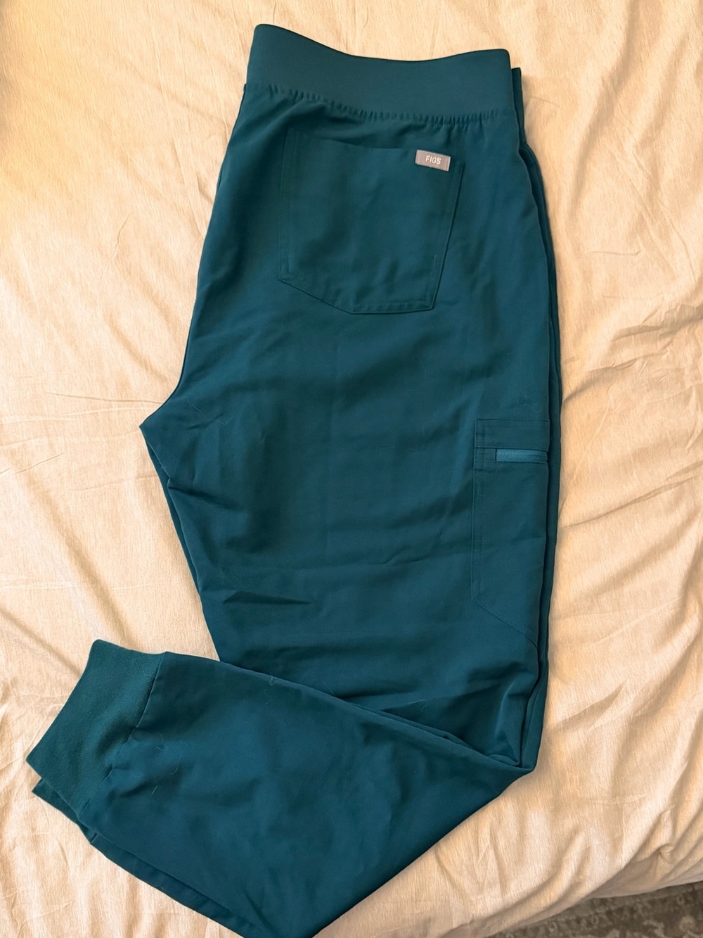Figs Women's Teal Jogger Scrub Pants